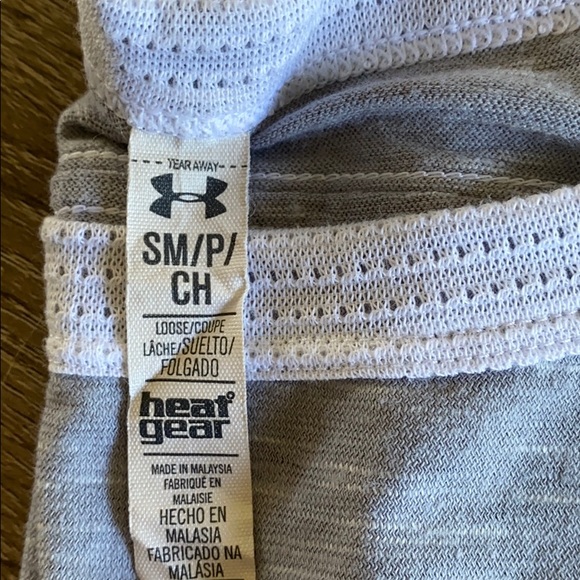 Under Armour Tee - Picture 7 of 8